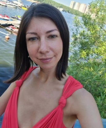 Моя креативность и страсть позволят нам насладиться каждой минутой проведенной вместе. У меня есть много возможностей для твоего удовольствия - от релаксирующих массажей до возбуждающих игр. Живу в самом сердце Москвы и готова встретиться с тобой в моей уютной квартире или приехать к тебе. Смотри мои фото и читай отзывы - они говорят сами за себя. Позволь мне погрузить тебя в мир наслаждения, ты не пожалеешь. 😘 Амина